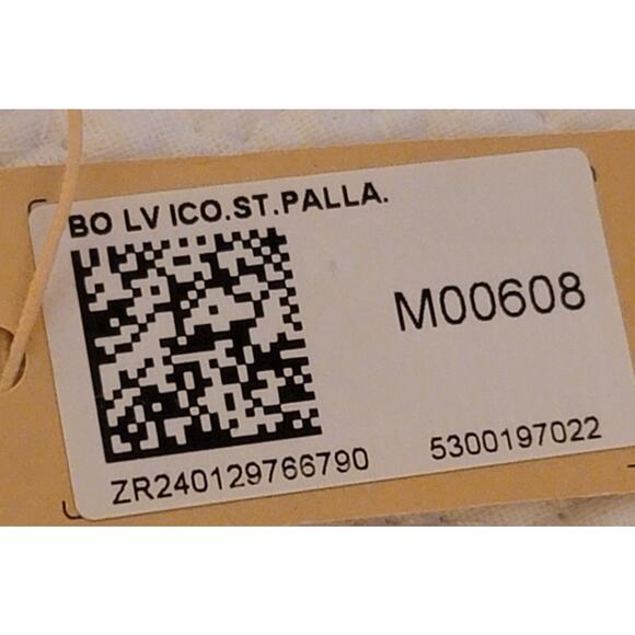 Louis Vuitton ICONIC EARRINGS NWT - Picture 7 of 11